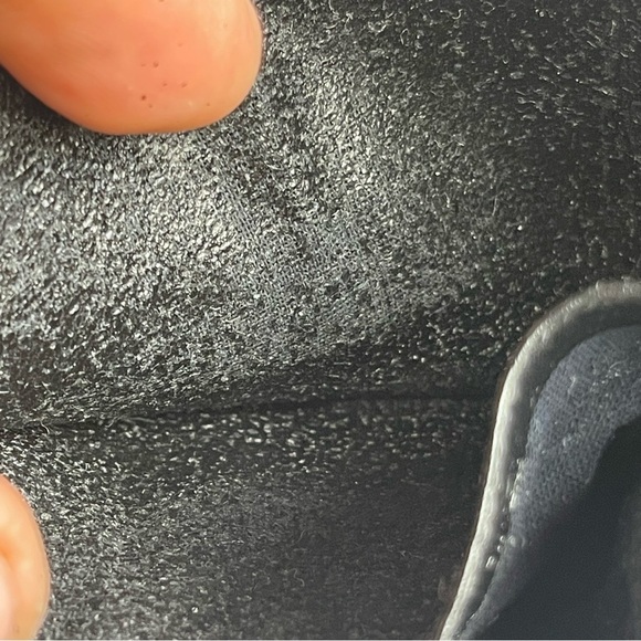 Givenchy Bi fold Black Men’s Wallet . Original - Picture 9 of 14